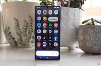 Is hybrid AI the smartphone wave of the long run? Samsung and Apple assume so