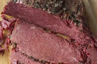 Prepare dinner Corned Beef (Stovetop)